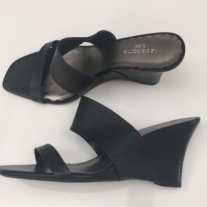 Liz Claiborne Black Leather Wedges